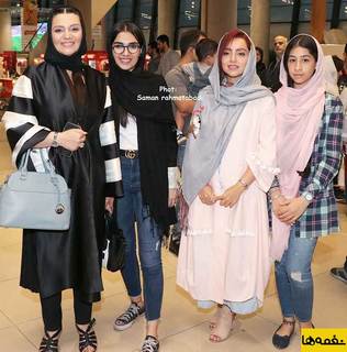 Nazanin Bayati feet photo thumbnail