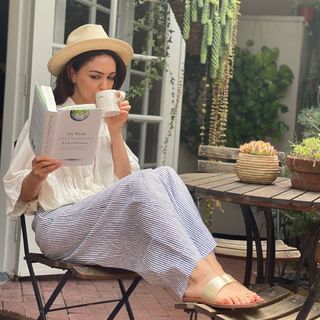 Nazanin Boniadi feet photo thumbnail
