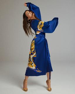 Nazanin Boniadi feet photo thumbnail