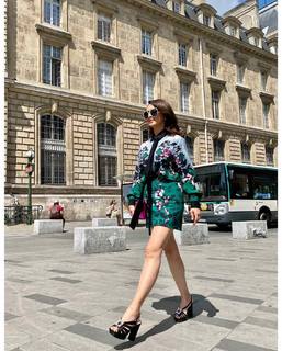 Nazanin Boniadi feet photo thumbnail