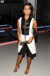 Nazanin Mandi feet photo 3