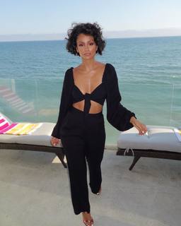 Nazanin Mandi feet photo 20