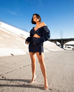 Nazanin Mandi feet photo 2