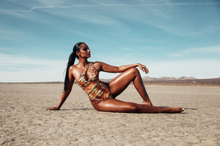 Nazanin Mandi feet photo 7