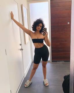 Nazanin Mandi feet photo 20