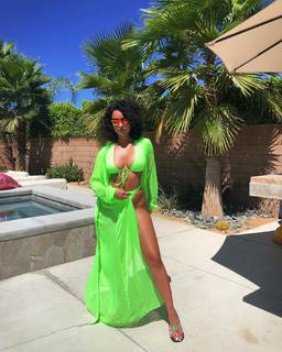 Nazanin Mandi feet photo 16