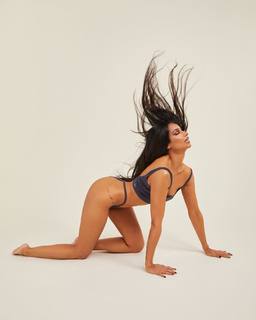 Nazanin Mandi feet photo 18