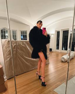 Nazanin Mandi feet photo 19