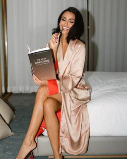 Nazanin Mandi feet photo 14