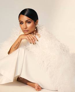Nazanin Mandi feet photo 11
