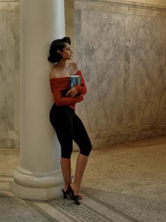Nazanin Mandi feet photo 17