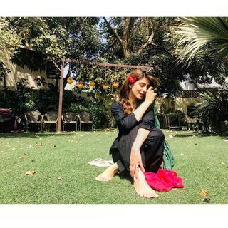 Nazish Jahangir feet photo thumbnail