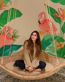 Nazish Jahangir feet photo thumbnail