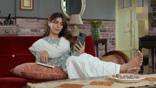 Nazish Jahangir feet photo thumbnail