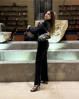 Nazish Jahangir feet photo thumbnail
