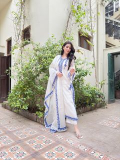 Nazish Jahangir feet photo thumbnail