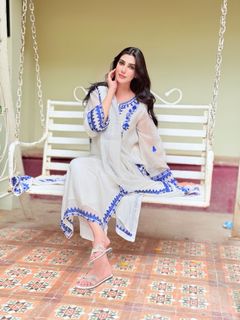 Nazish Jahangir feet photo thumbnail