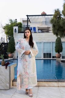 Nazish Jahangir feet photo 3