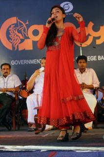 Nazriya Nazim feet photo thumbnail