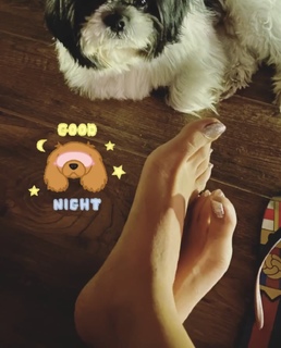 Nazriya Nazim feet photo thumbnail