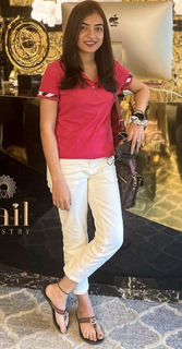 Nazriya Nazim feet photo thumbnail