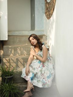 Nazriya Nazim feet photo 3