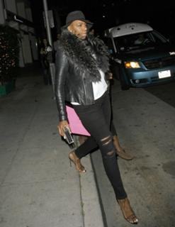 NeNe Leakes feet photo thumbnail