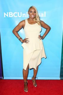 NeNe Leakes feet photo thumbnail