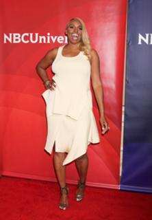 NeNe Leakes feet photo thumbnail