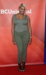 NeNe Leakes feet photo thumbnail