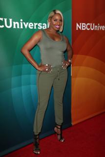 NeNe Leakes feet photo thumbnail