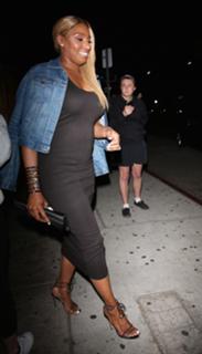 NeNe Leakes feet photo thumbnail