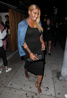 NeNe Leakes feet photo thumbnail