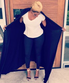 NeNe Leakes feet photo thumbnail