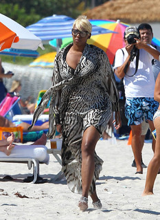 NeNe Leakes feet photo thumbnail