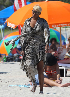 NeNe Leakes feet photo thumbnail
