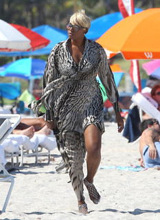 NeNe Leakes feet photo thumbnail