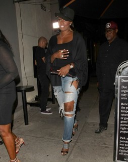 NeNe Leakes feet photo thumbnail