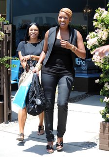 NeNe Leakes feet photo thumbnail