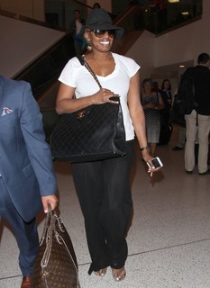 NeNe Leakes feet photo thumbnail