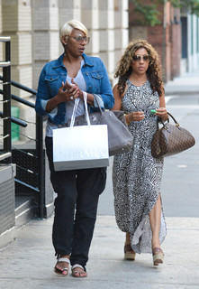 NeNe Leakes feet photo thumbnail