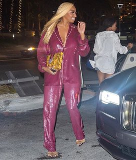 NeNe Leakes feet photo thumbnail