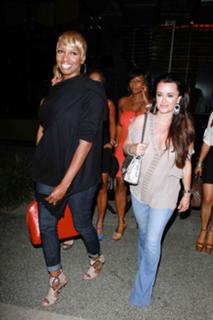 NeNe Leakes feet photo thumbnail