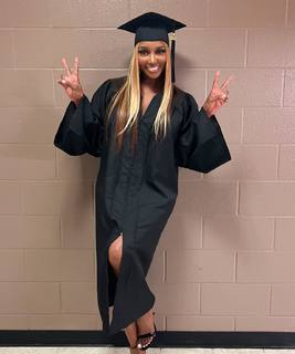 NeNe Leakes feet photo thumbnail