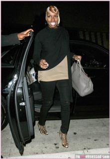NeNe Leakes feet photo thumbnail