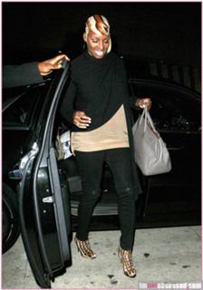 NeNe Leakes feet photo thumbnail