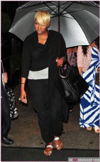 NeNe Leakes feet photo thumbnail