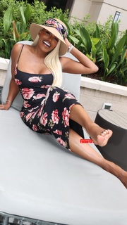 NeNe Leakes feet photo thumbnail