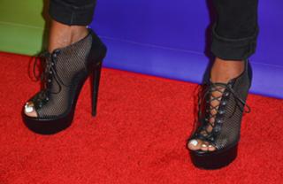 NeNe Leakes feet photo thumbnail