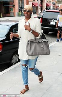 NeNe Leakes feet photo thumbnail